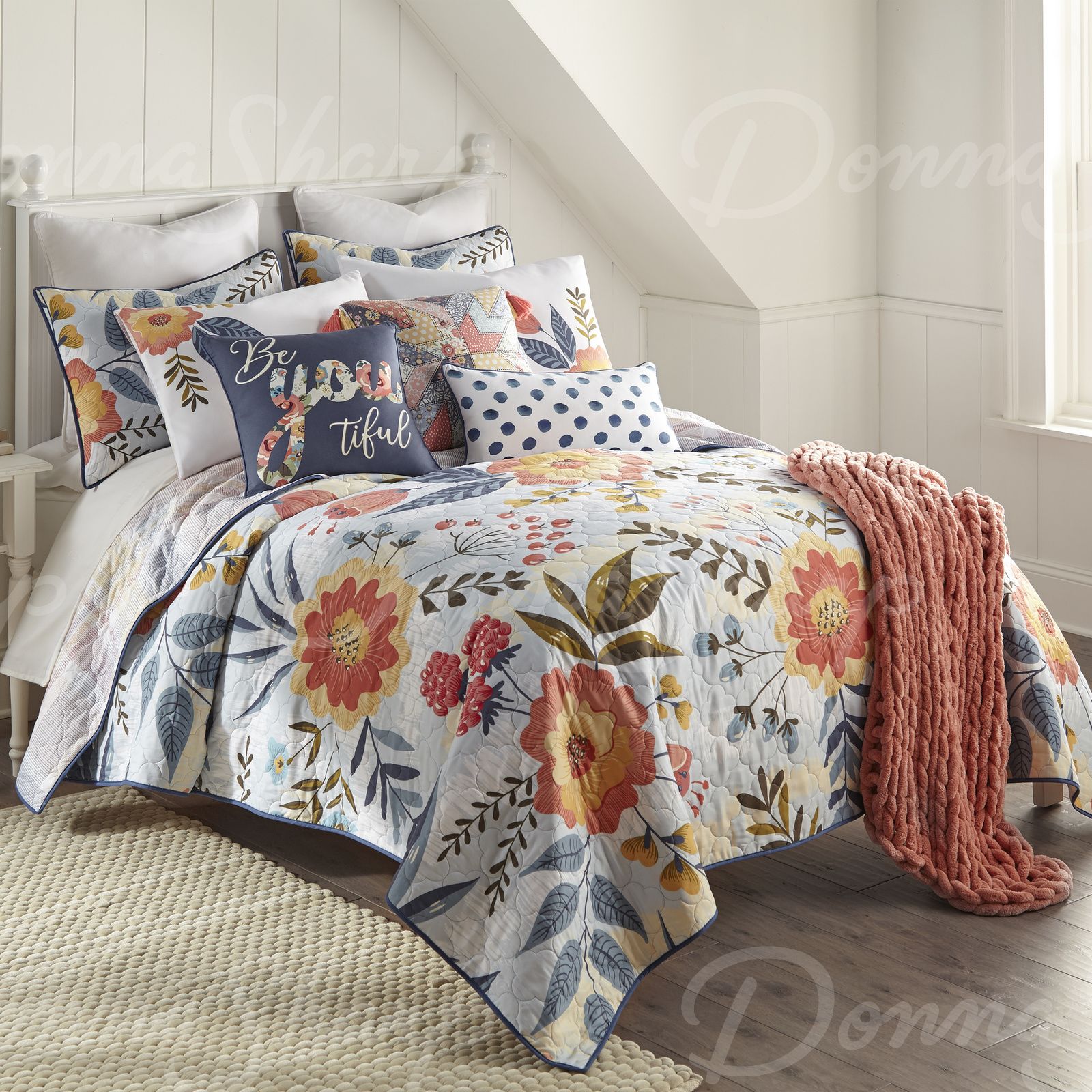Donna Sharp Coral Crush Quilted Bedding Set