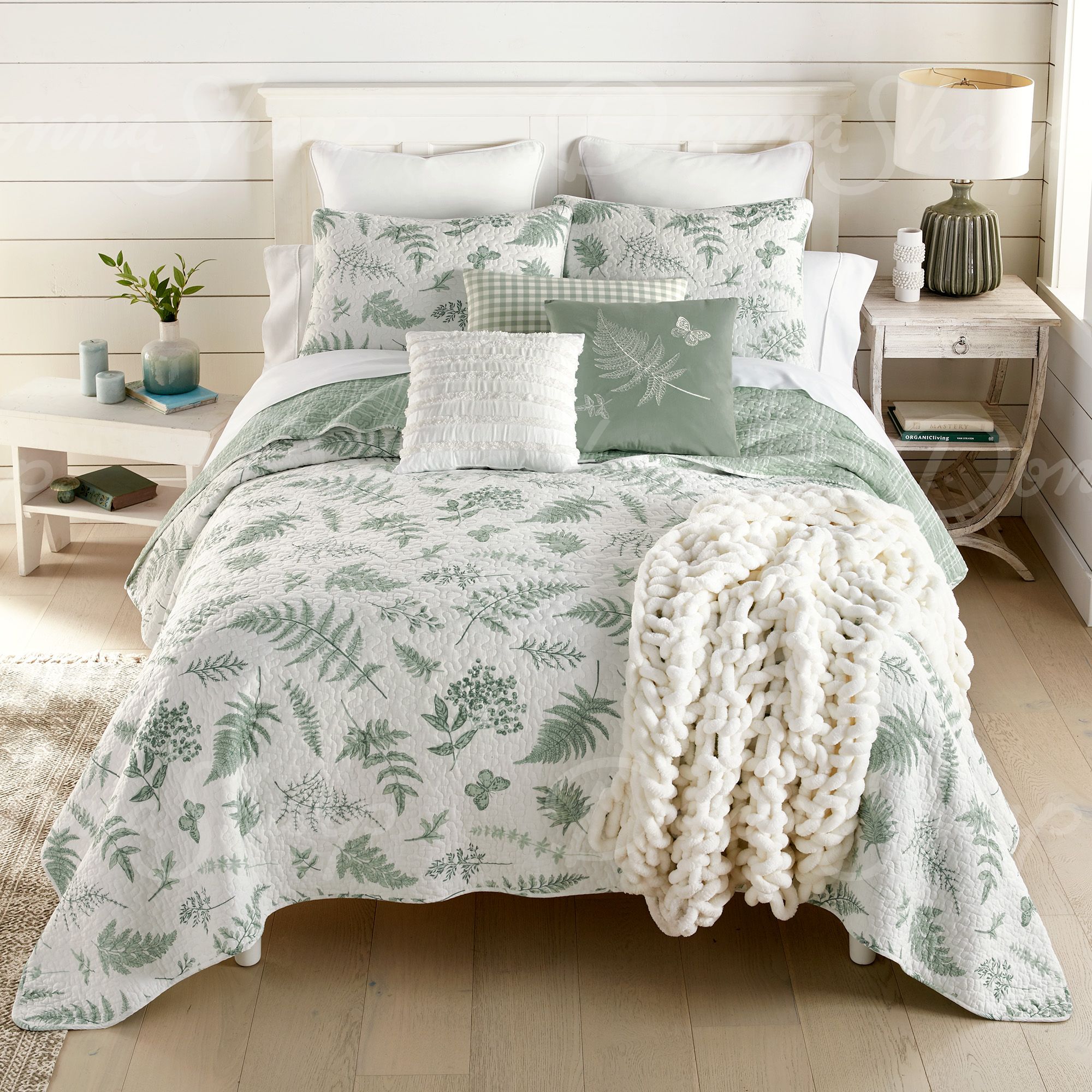 Botanical Cotton Quilted Bedding Set by Donna Sharp