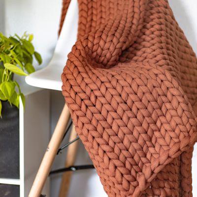 Throw, Chunky Knitted (Rust)