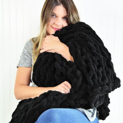 Throw, Chenille Knitted (Black)