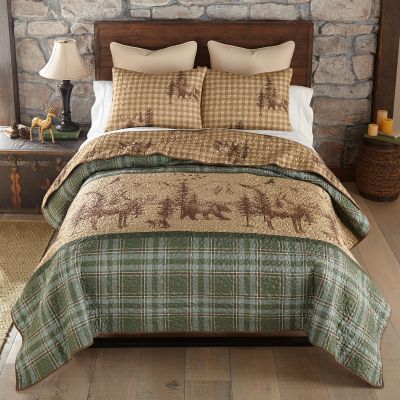 Spruce Trail Quilted Bedding Set by Donna Sharp from Your Lifestyle includes a reversible quilt and coordinating shams. Images on shams may vary.