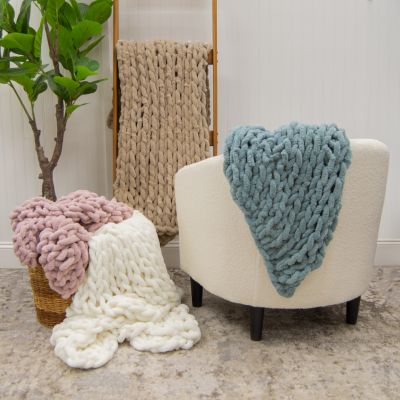 DONNA SHARP Chunky Knitted Indigo Acrylic Throw Blanket 70005